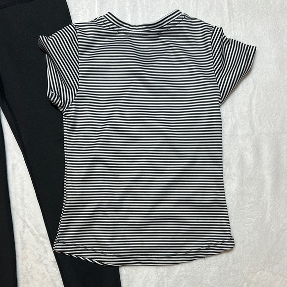 EUC Nike XS 4/5 dri fit Black leggings and white Stripe champion tee - Picture 3 of 5